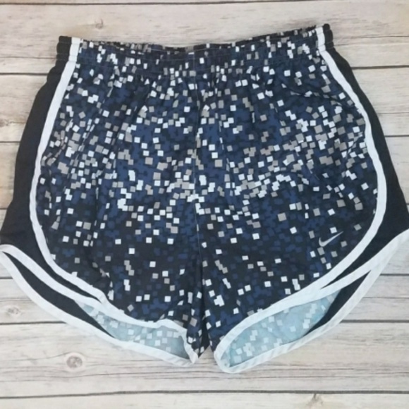 Nike Women's Running Shorts Size S - Picture 2 of 6